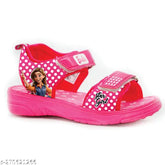 Patent leather Barbie-inspired sandals for kids (age 12 months - 10 years), vibrant pink design with cartoon characters, velcro fastening and EVA sole